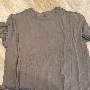 Lululemon T-Shirt